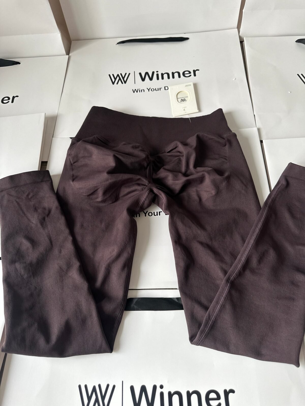 V-waist leggings