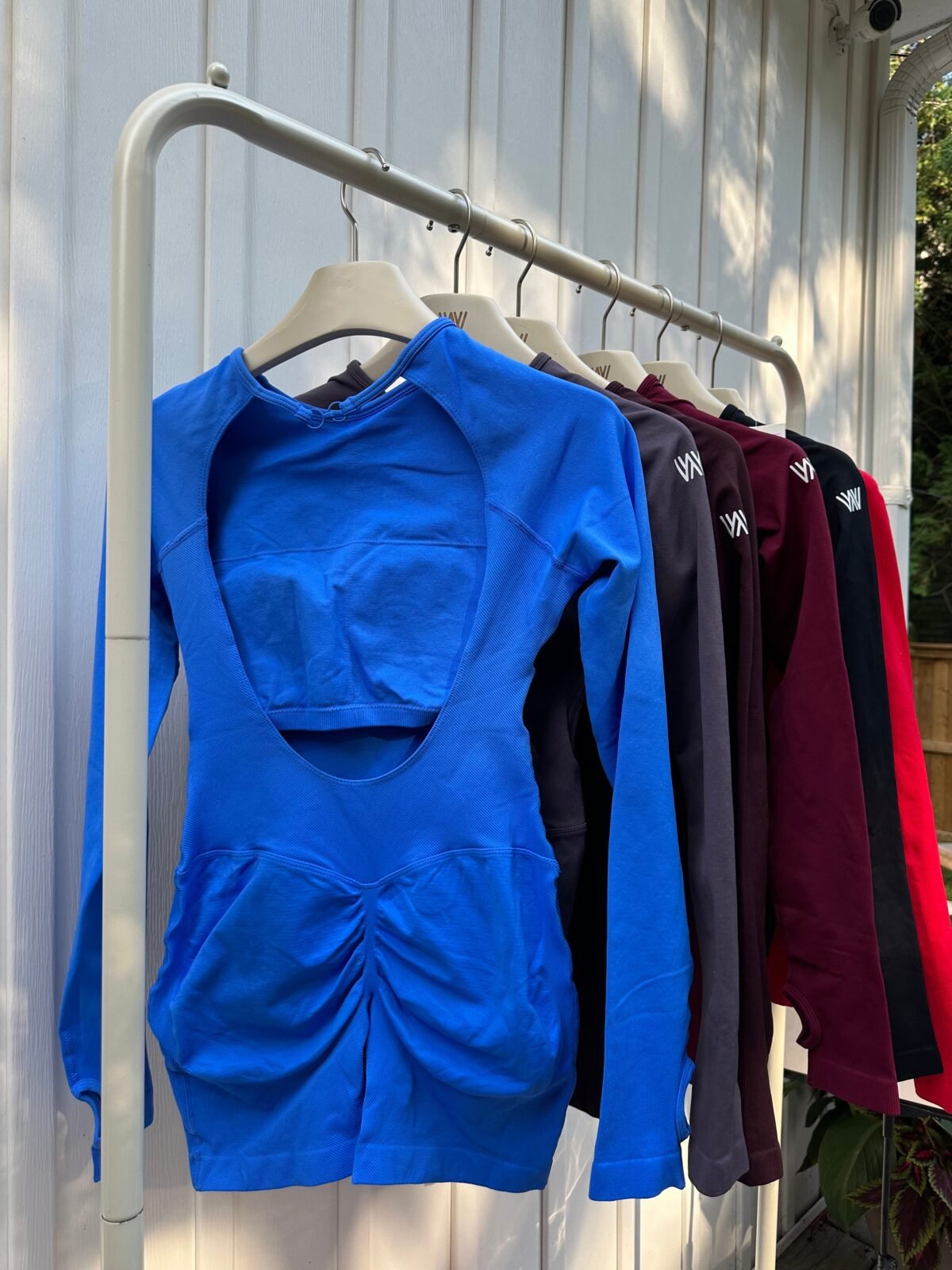 One-piece set
