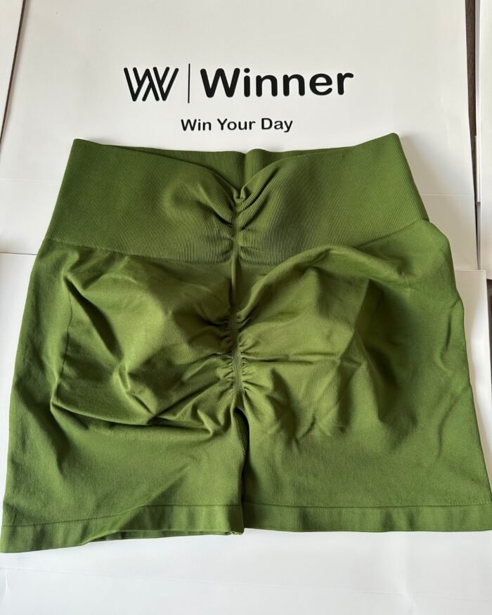 V back short