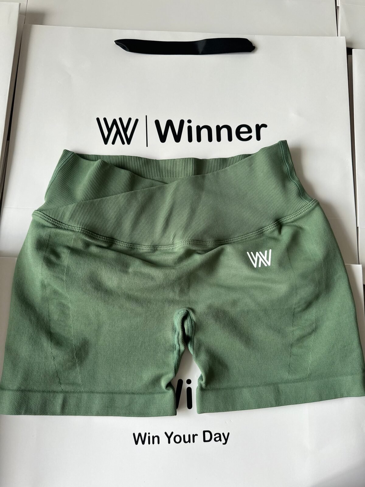 V-waist shorts